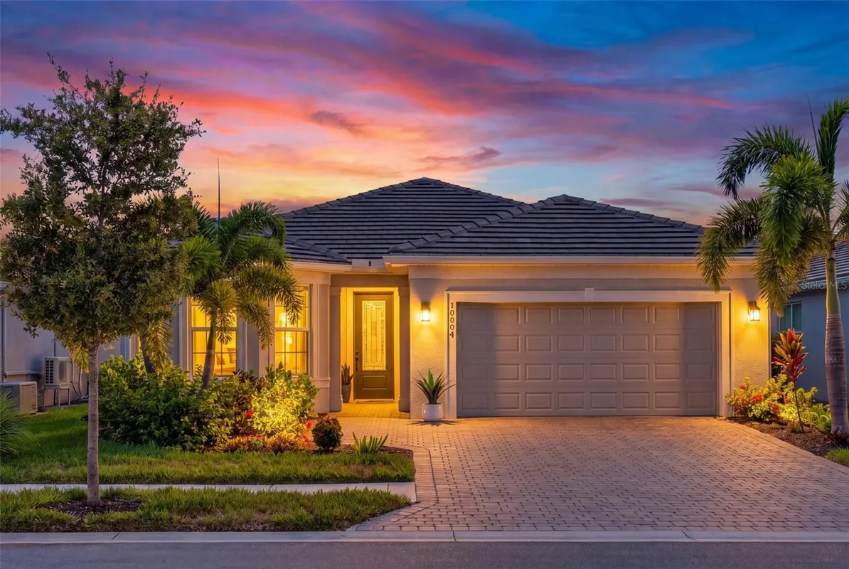 Property Slideshow image 1 of 100 | 10004 coral shore dr, Englewood, FL, 34223