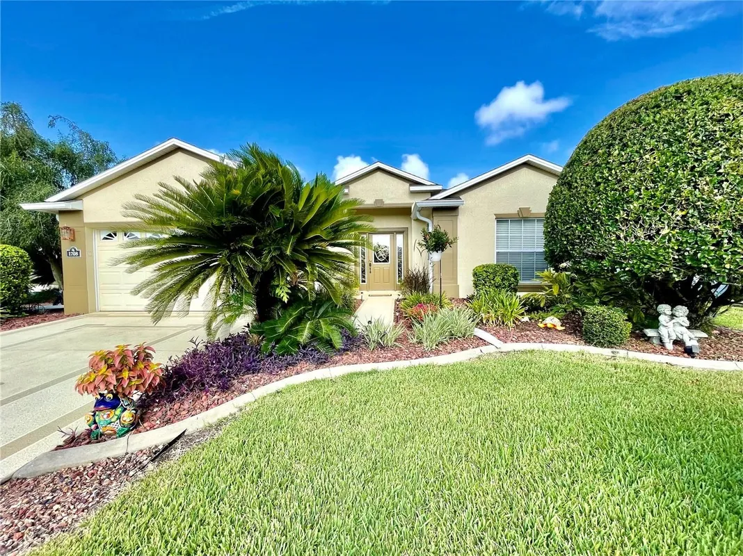 Property Slideshow image 1 of 67 | 1708 sw 155th place rd, Ocala, FL, 34473