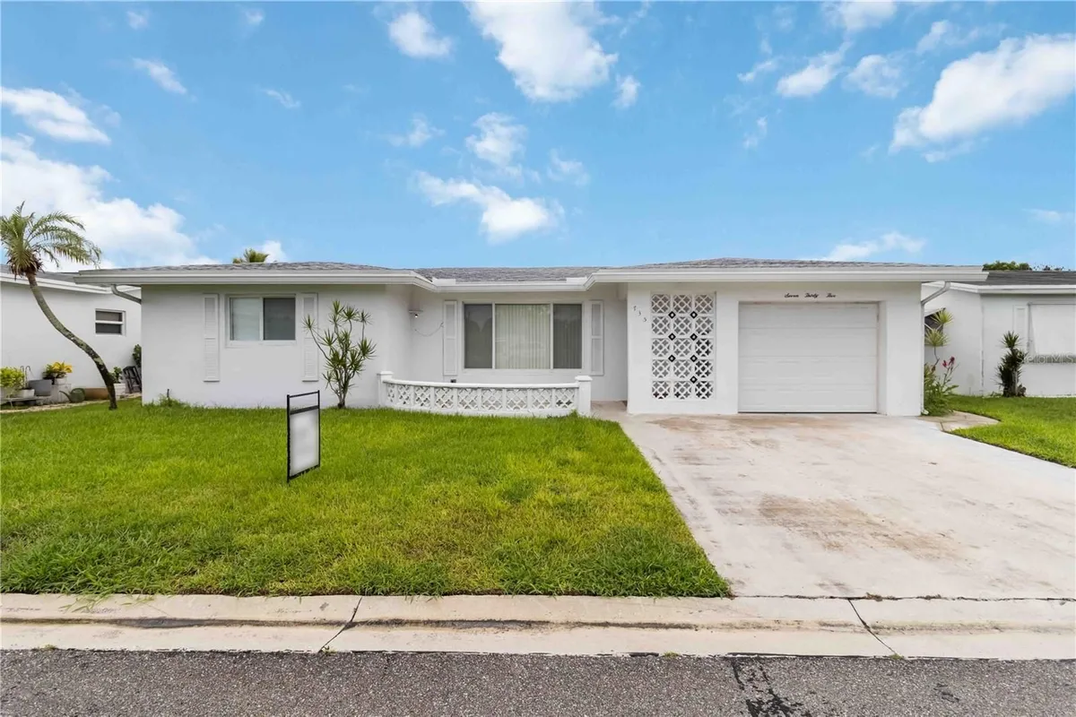 Property Slideshow image 1 of 57 | 735 nw 73rd ter, Margate, FL, 33063