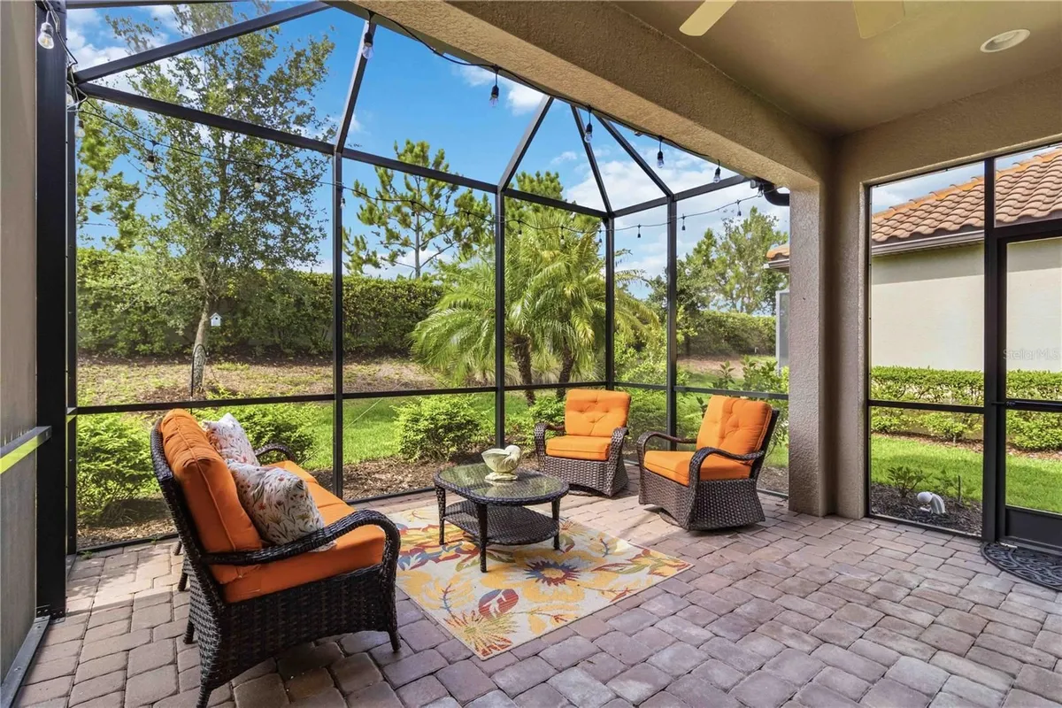 Property Slideshow image 1 of 25 | 10437 highland park pl, Palmetto, FL, 34221