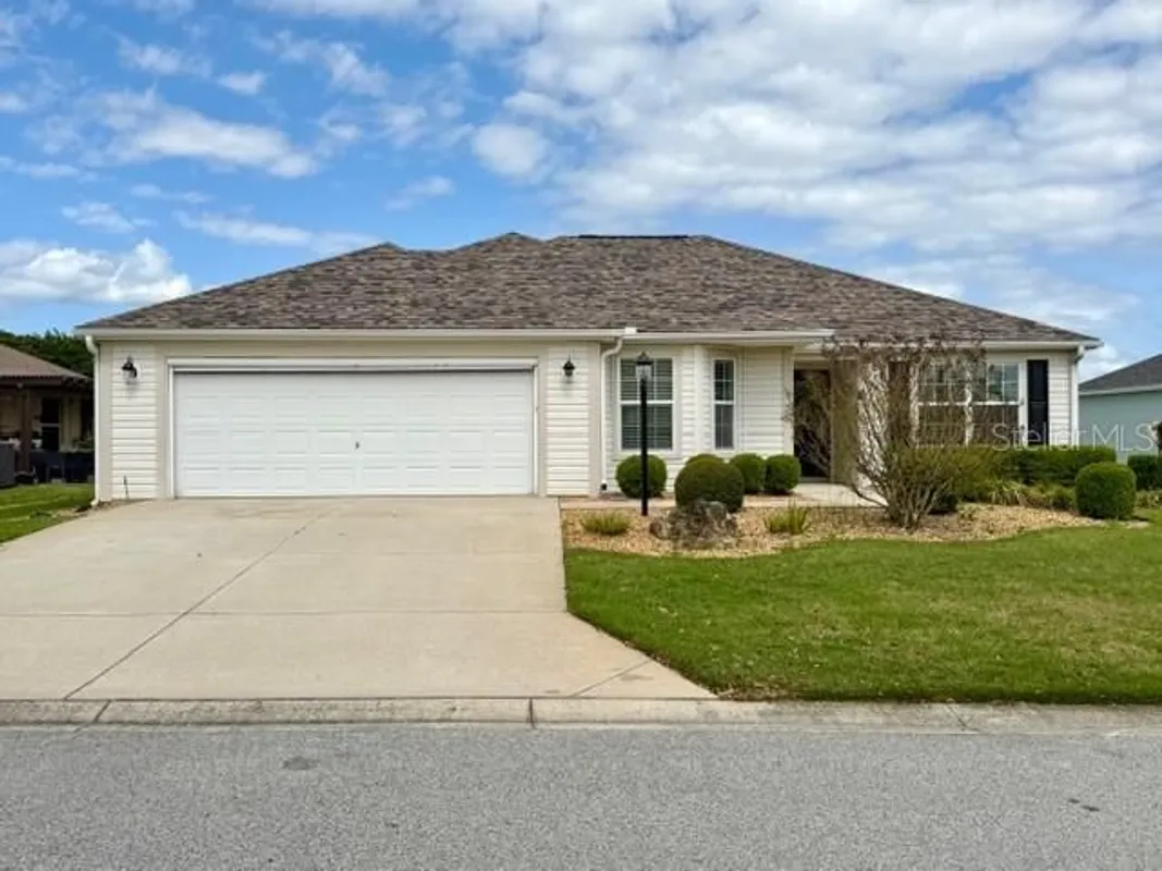 Property Slideshow image 1 of 38 | 995 joiner pl, The Villages, FL, 32162