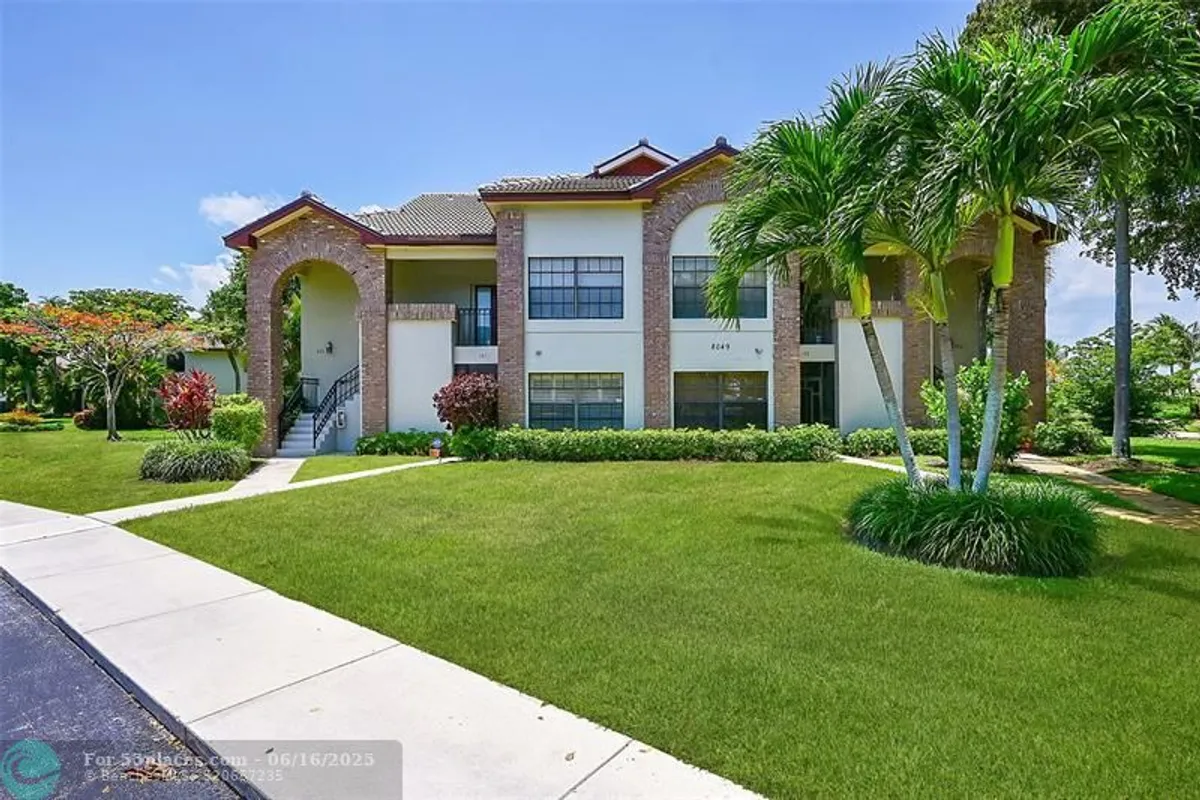 Property Slideshow image 1 of 74 | 8049 aberdeen dr apt 101, Boynton Beach, FL, 33472