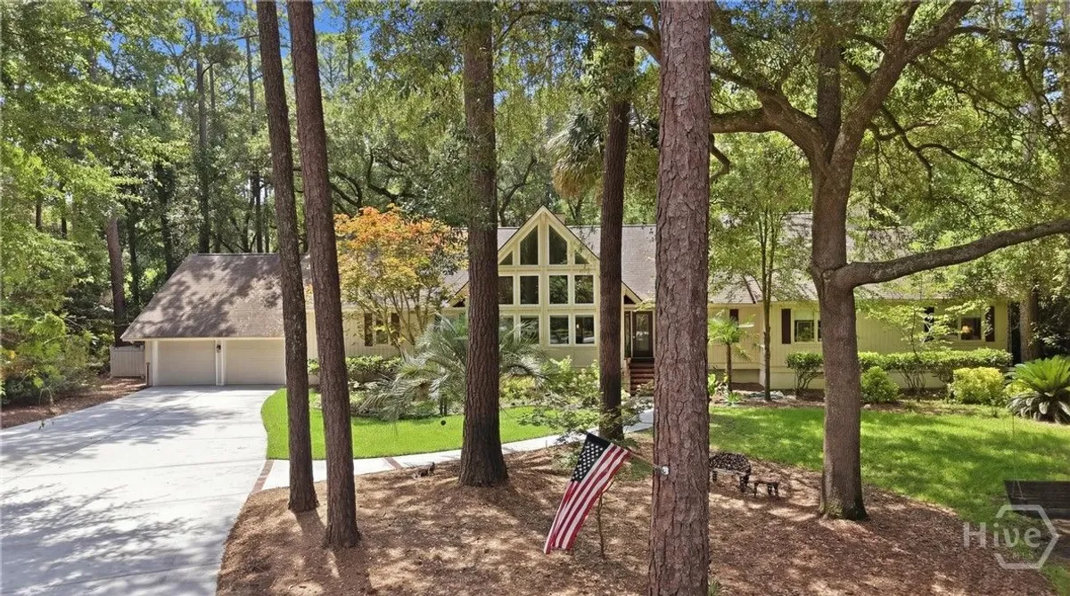 Property Slideshow image 1 of 64 | 3 cameron ln, Savannah, GA, 31411