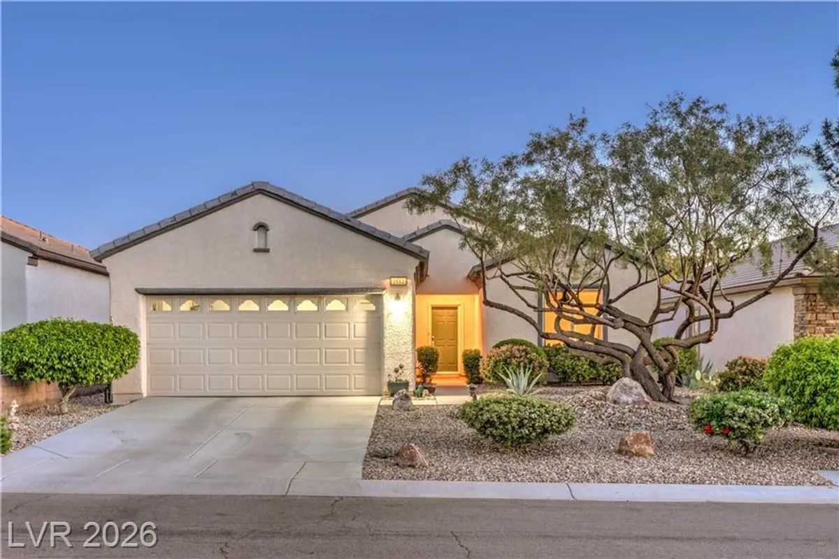 Property Slideshow image 1 of 60 | 2653 flare star dr, Henderson, NV, 89044