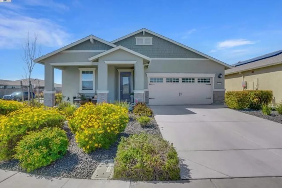 Property Slideshow image 1 of 36 | 2211 lavender pl, Rio Vista, CA, 94571