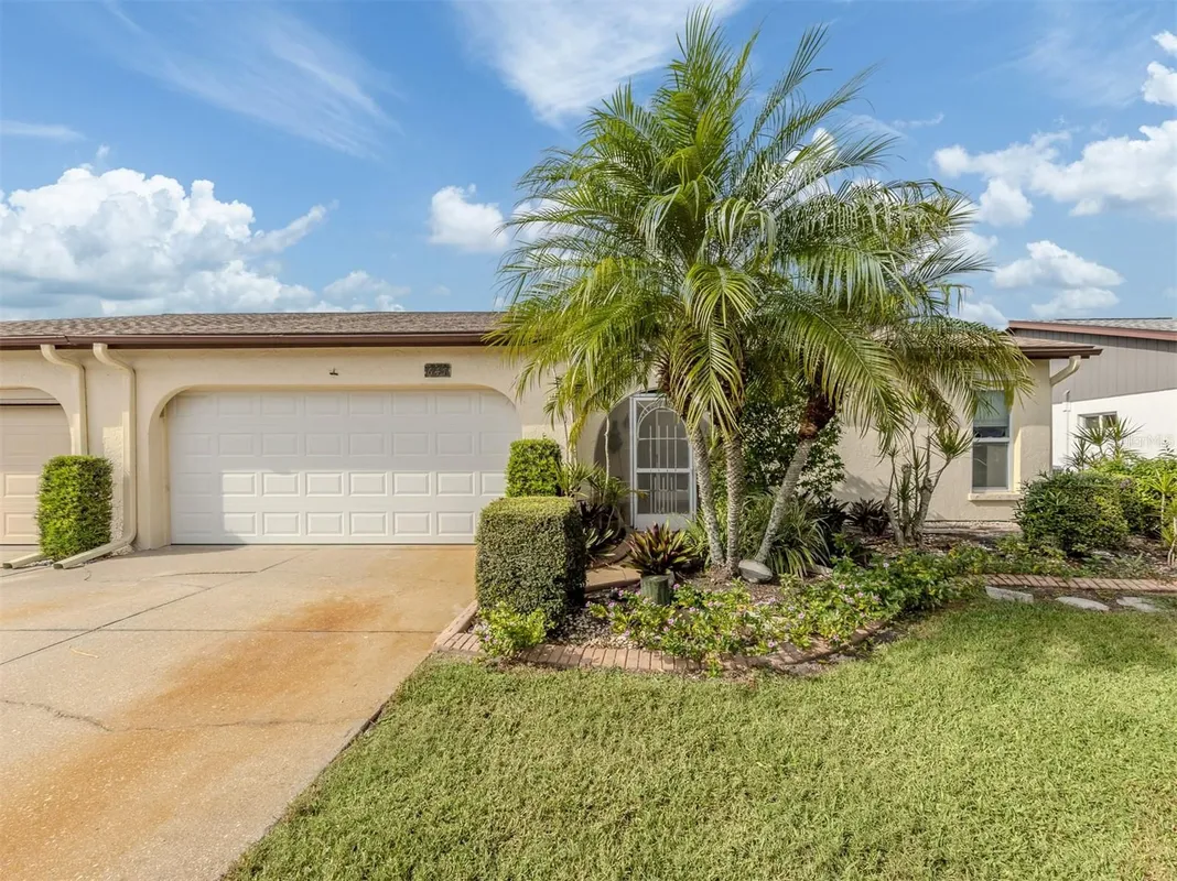 Property Slideshow image 1 of 43 | 647 foxwood blvd, Englewood, FL, 34223