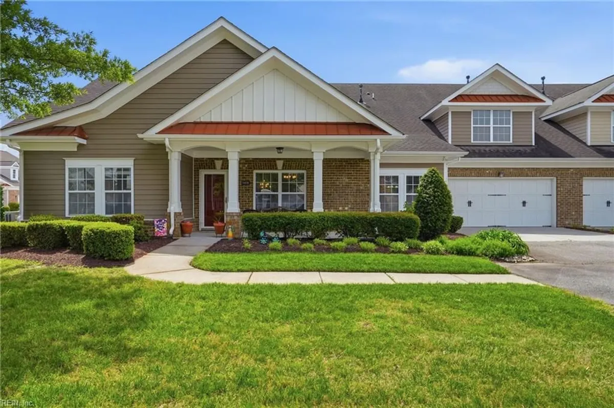 Property Slideshow image 1 of 50 | 1431 thistlewood ln, Chesapeake, VA, 23320