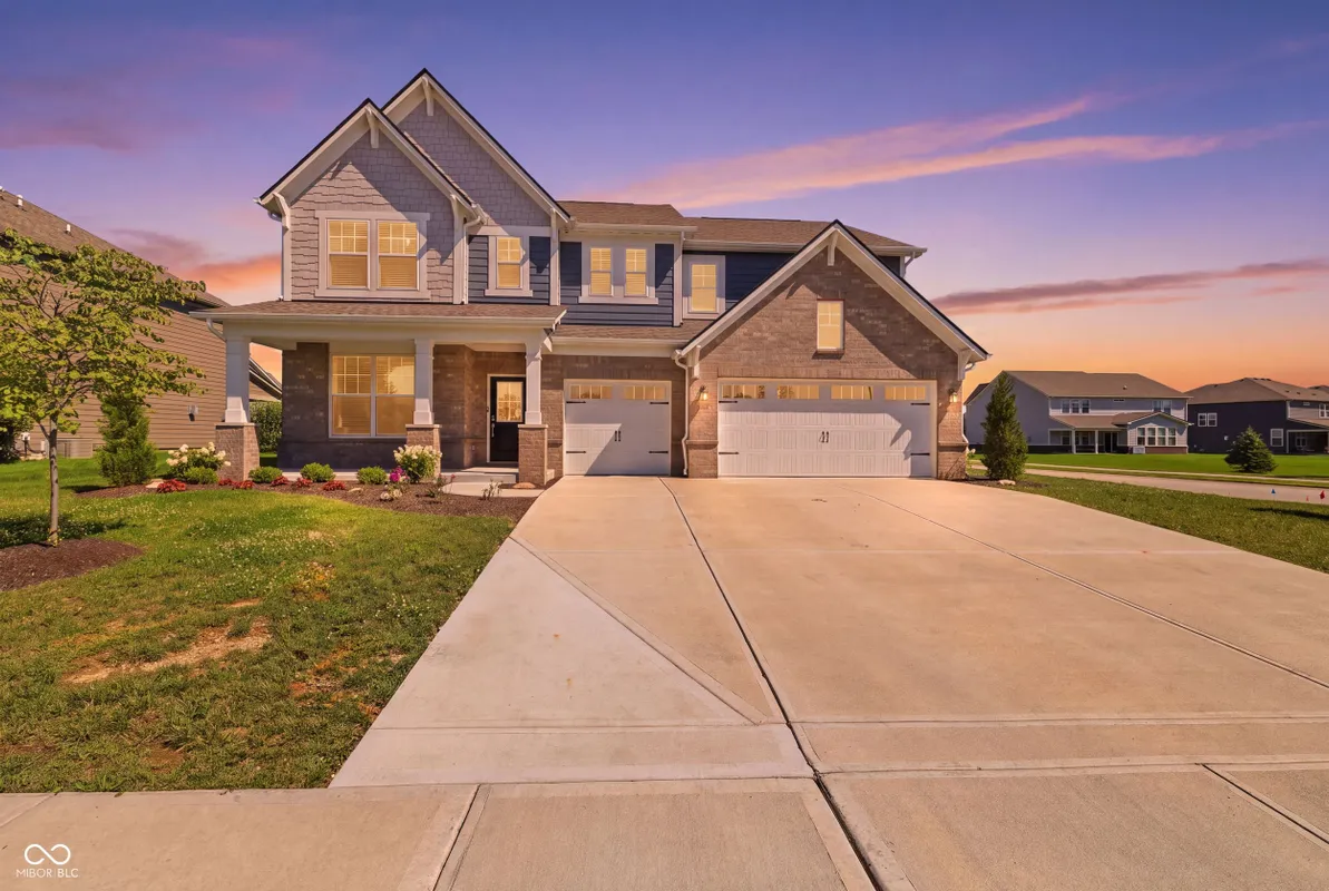 Property Slideshow image 1 of 50 | 3654 drummore pl, Bargersville, IN, 46106
