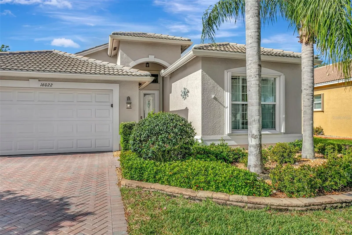 Property Slideshow image 1 of 50 | 16022 golden lakes dr, Wimauma, FL, 33598