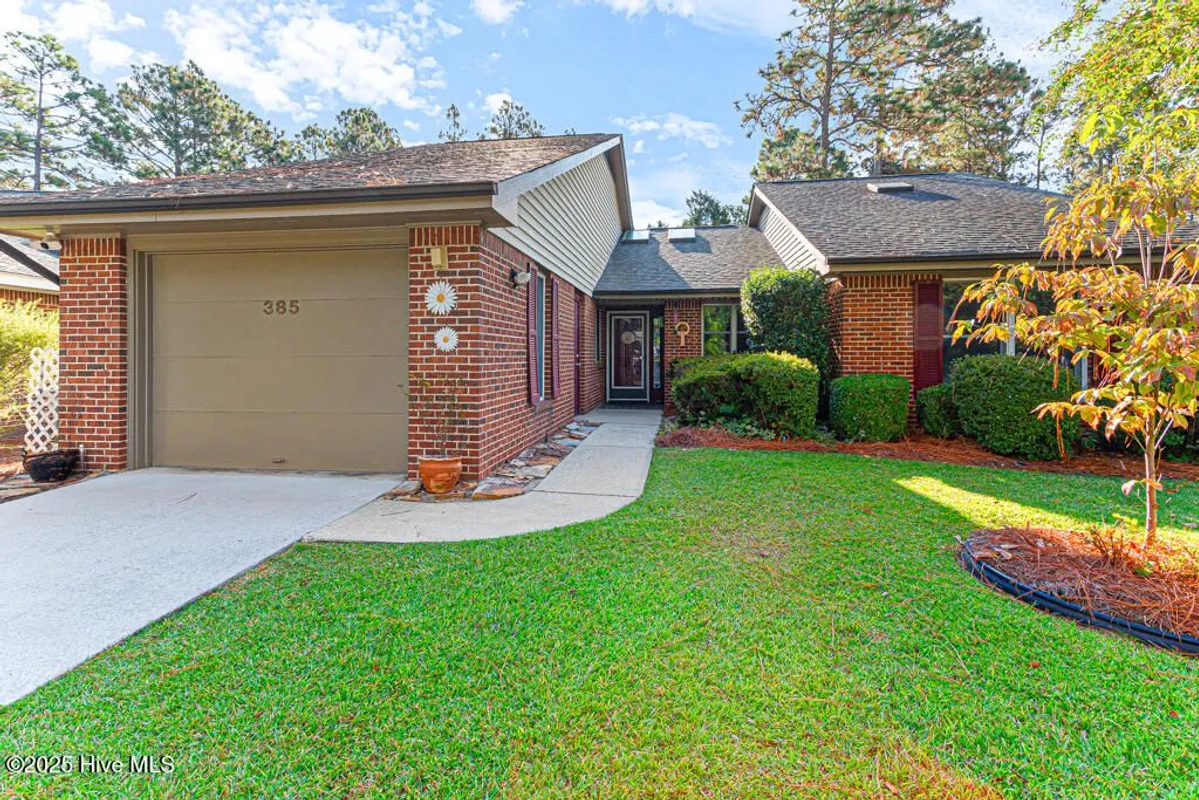 Property Slideshow image 1 of 40 | 385 pinehurst trace dr, Pinehurst, NC, 28374