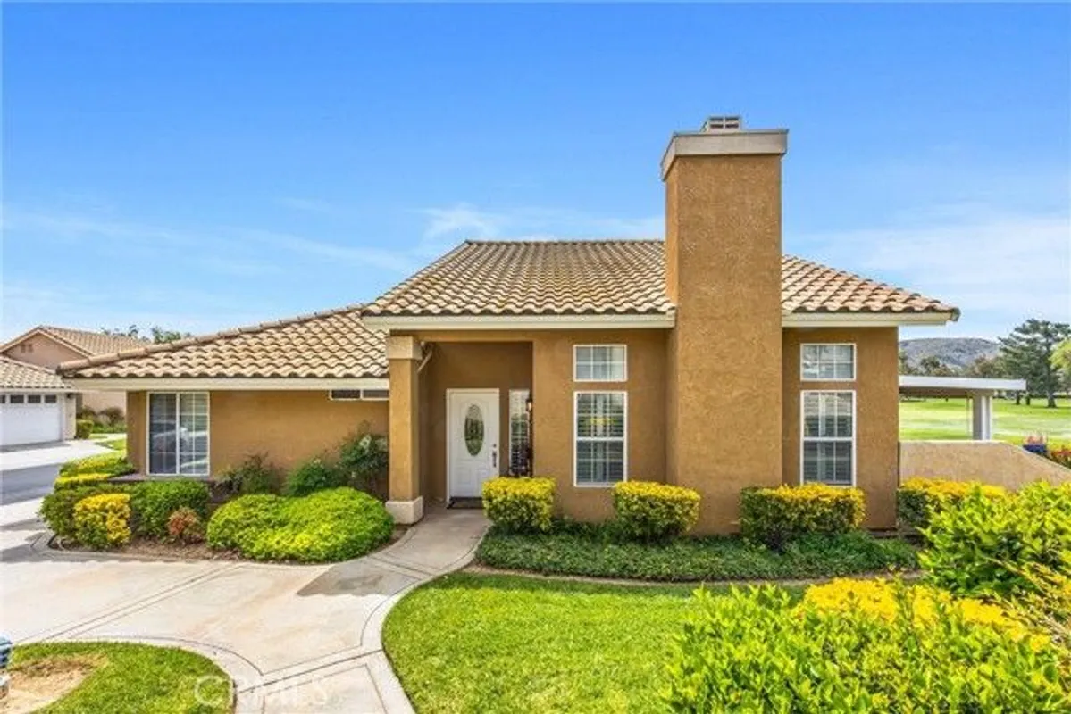 Property Slideshow image 1 of 38 | 985 hogan ave, Banning, CA, 92220