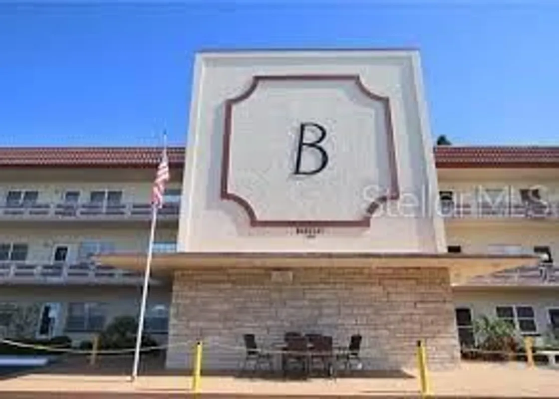 Property Slideshow image 1 of 8 | 3010 59th st 306, Gulfport, FL, 33707