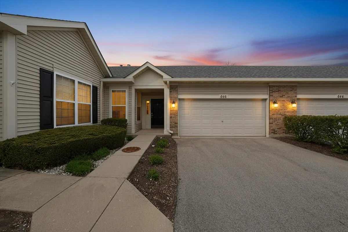 Property Slideshow image 1 of 28 | 646 s cadillac cir, Romeoville, IL, 60446