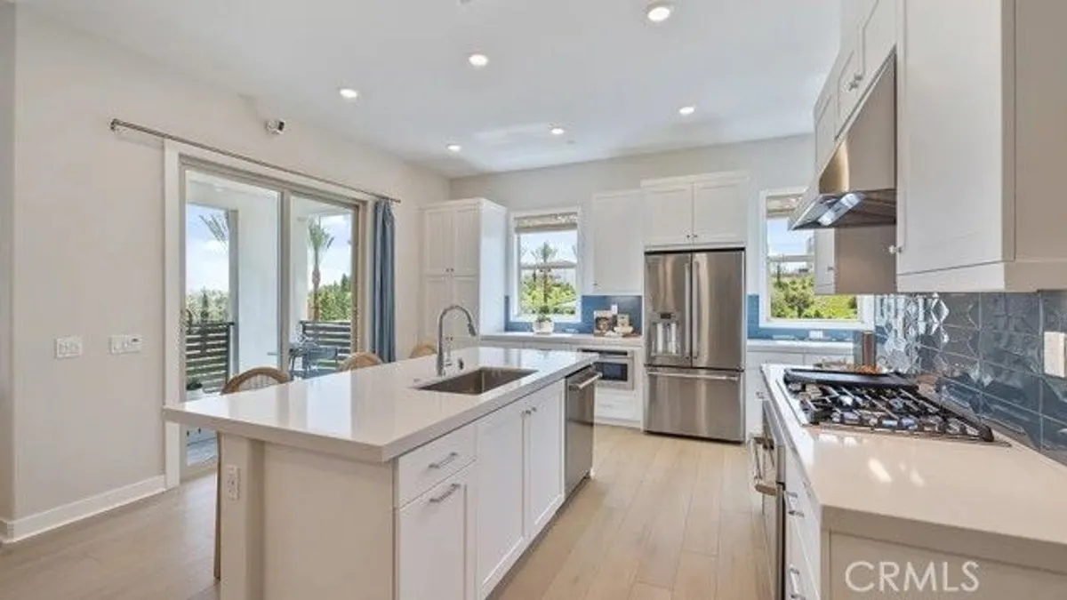 Property Slideshow image 1 of 33 | 925 walnut ter, Montebello, CA, 90640