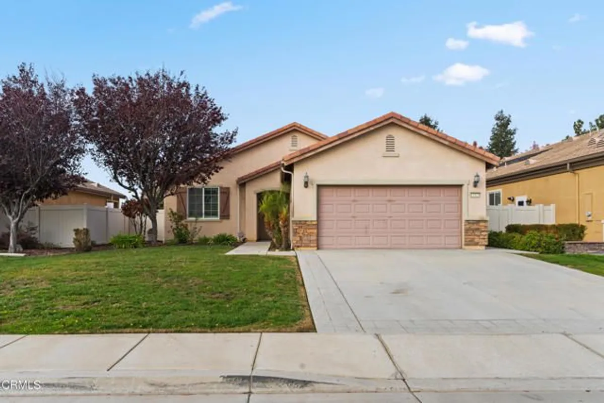 Property Slideshow image 1 of 20 | 13324 sterling heights dr, Bakersfield, CA, 93306