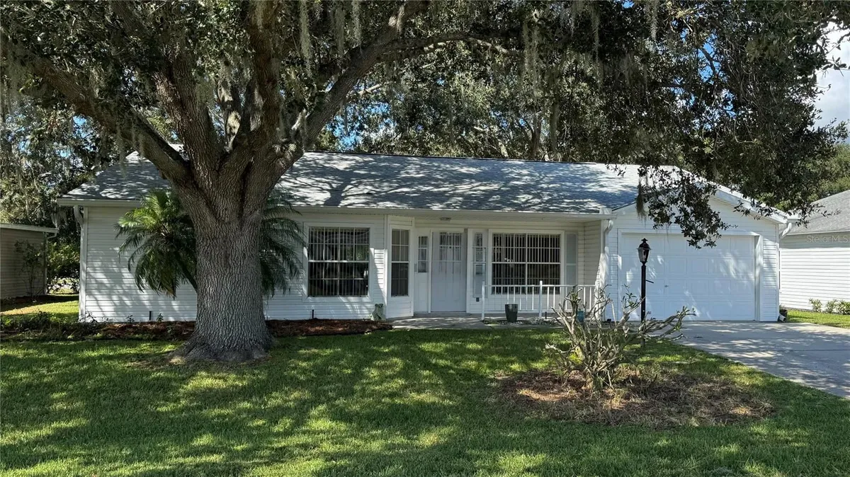 Property Slideshow image 1 of 100 | 25527 oak aly, Leesburg, FL, 34748