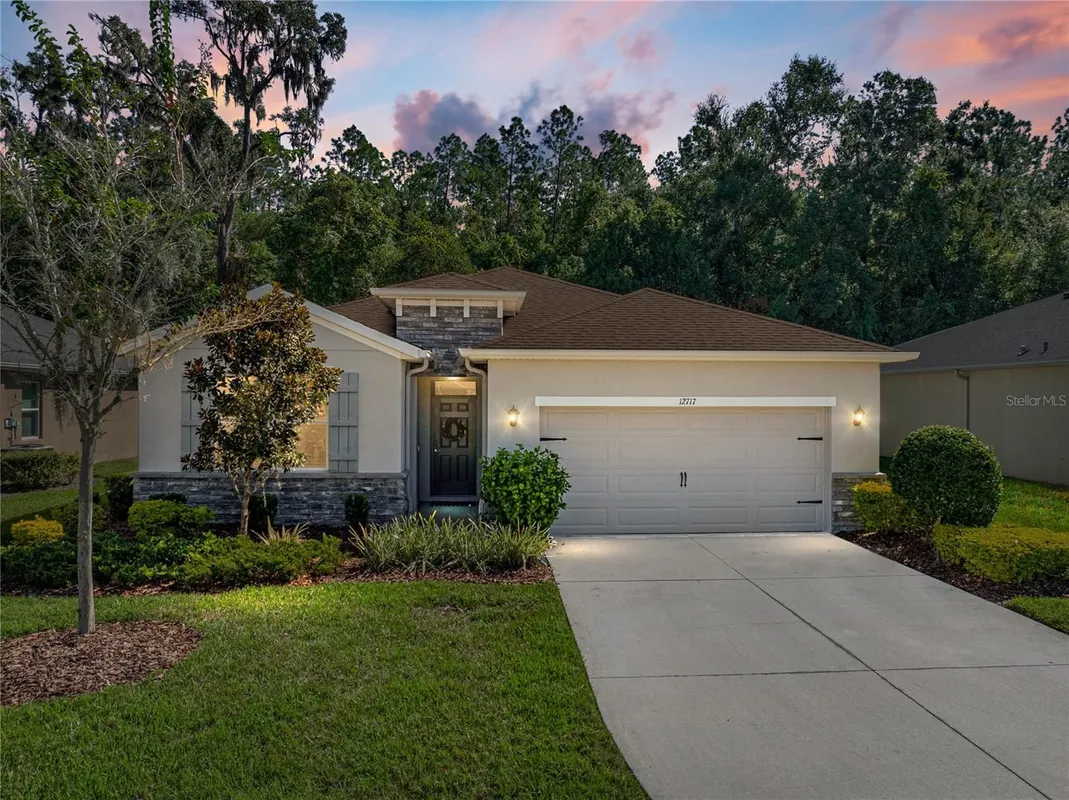 Property Slideshow image 1 of 61 | 12717 eastpointe dr, Dade City, FL, 33525