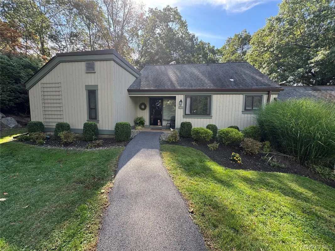 Property Slideshow image 1 of 33 | 150 heritage hls a, Somers, NY, 10589