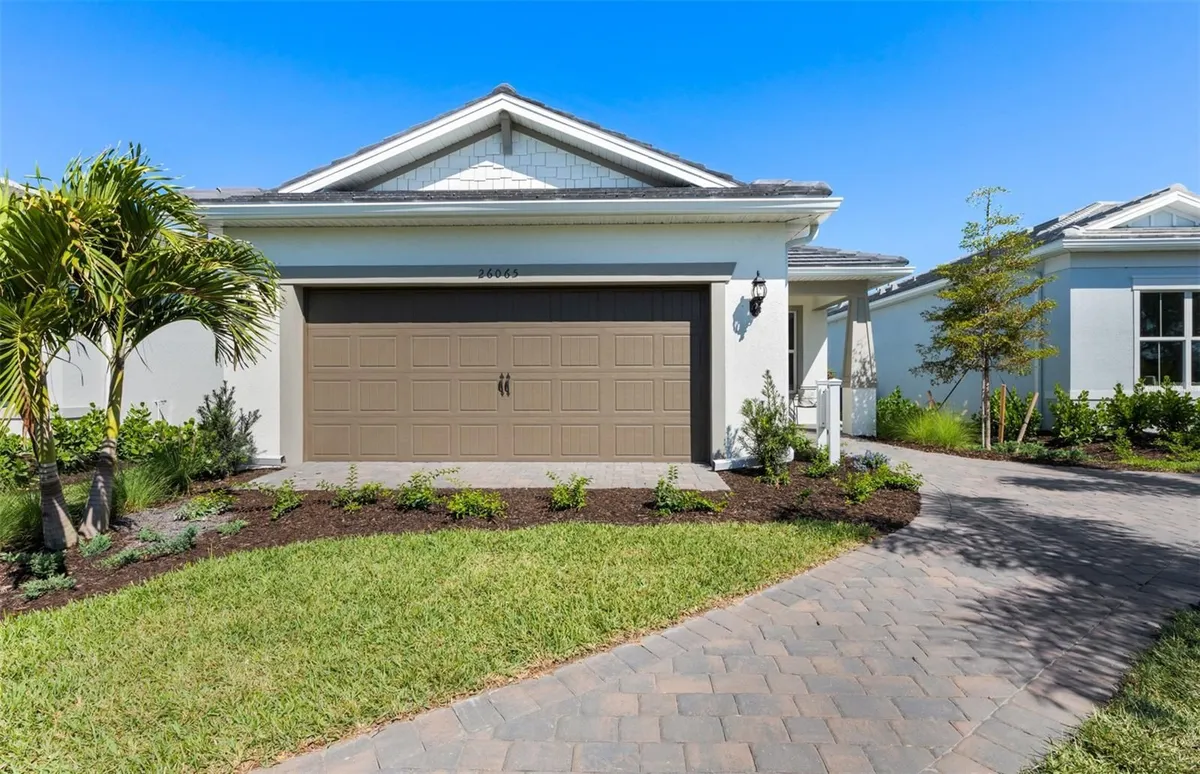 Property Slideshow image 1 of 14 | 10477 sea breeze ridge dr, Englewood, FL, 34223