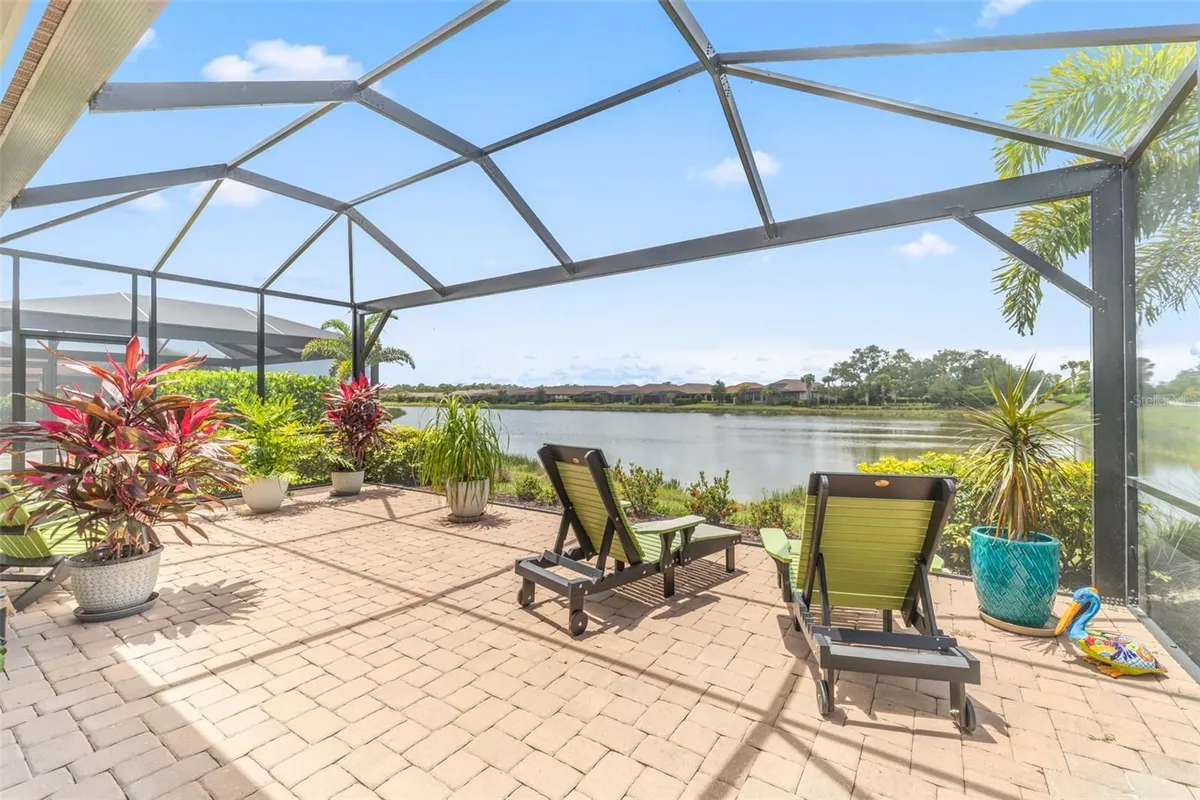Property Slideshow image 1 of 37 | 5362 cicerone st, Sarasota, FL, 34238