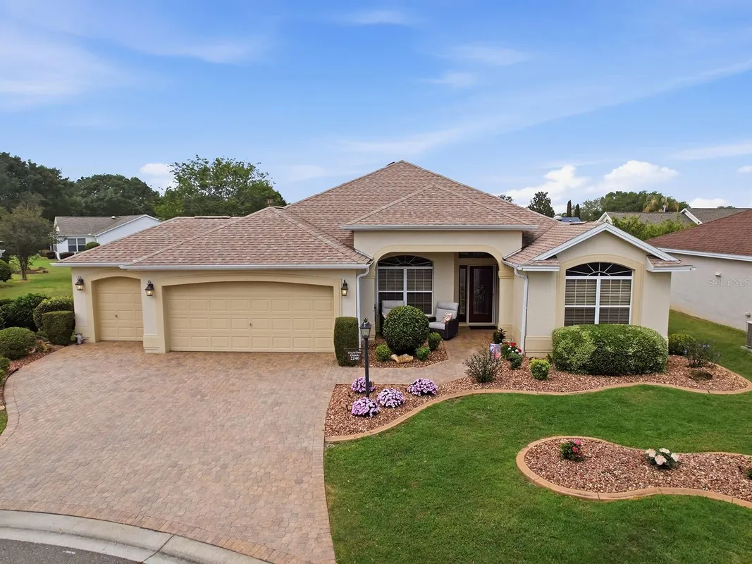 Property Slideshow image 1 of 48 | 2246 darlington dr, The Villages, FL, 32162