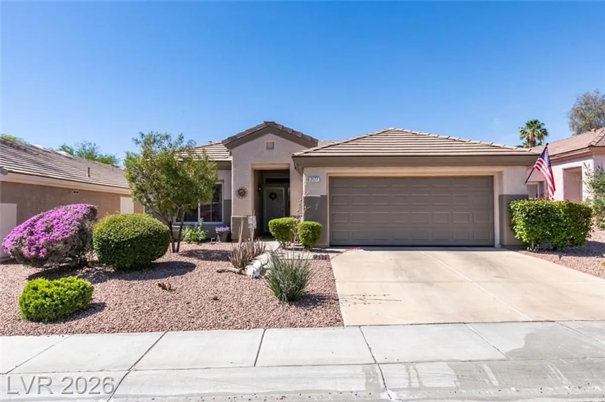 Property Slideshow image 1 of 28 | 2177 point mallard dr, Henderson, NV, 89012