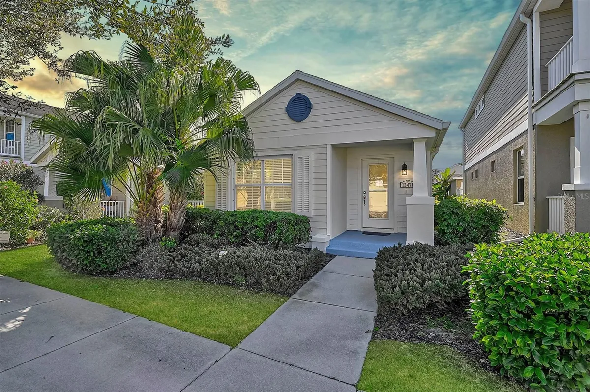 Property Slideshow image 1 of 68 | 12471 sagewood dr, Venice, FL, 34293