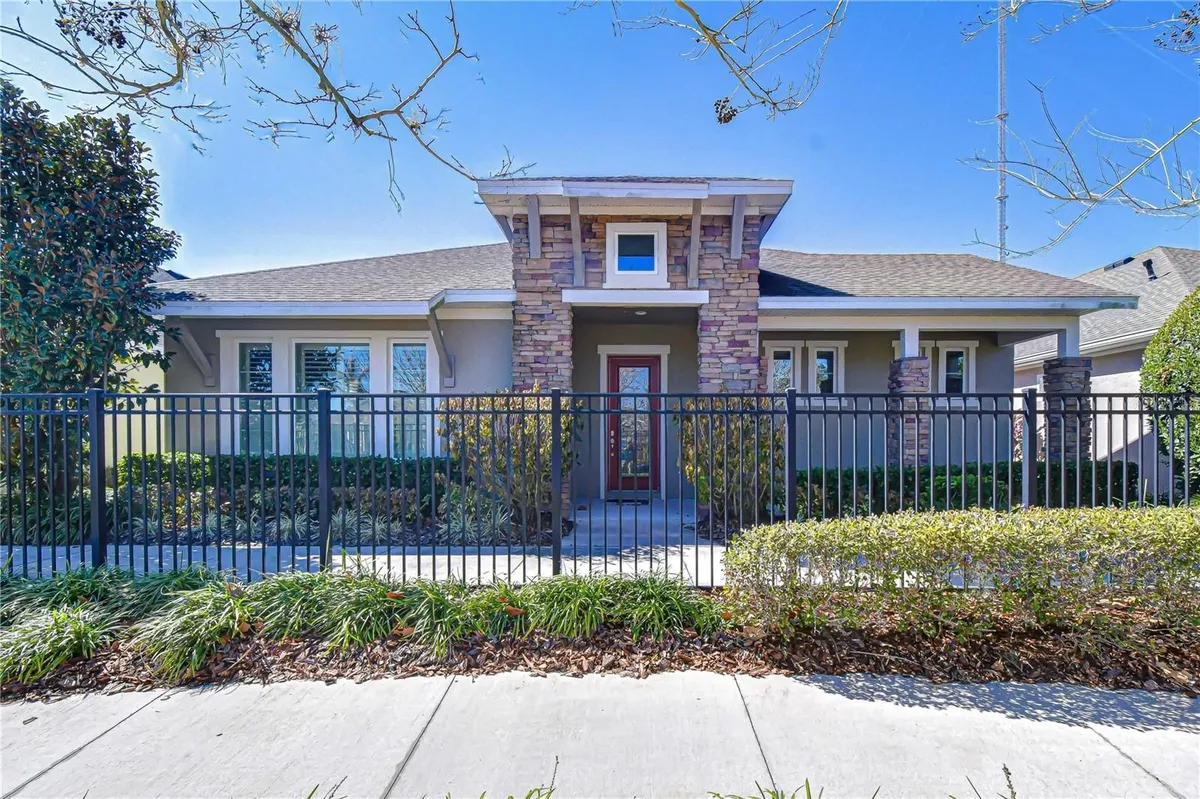 Property Slideshow image 1 of 37 | 6005 sparrowhead way, Lithia, FL, 33547