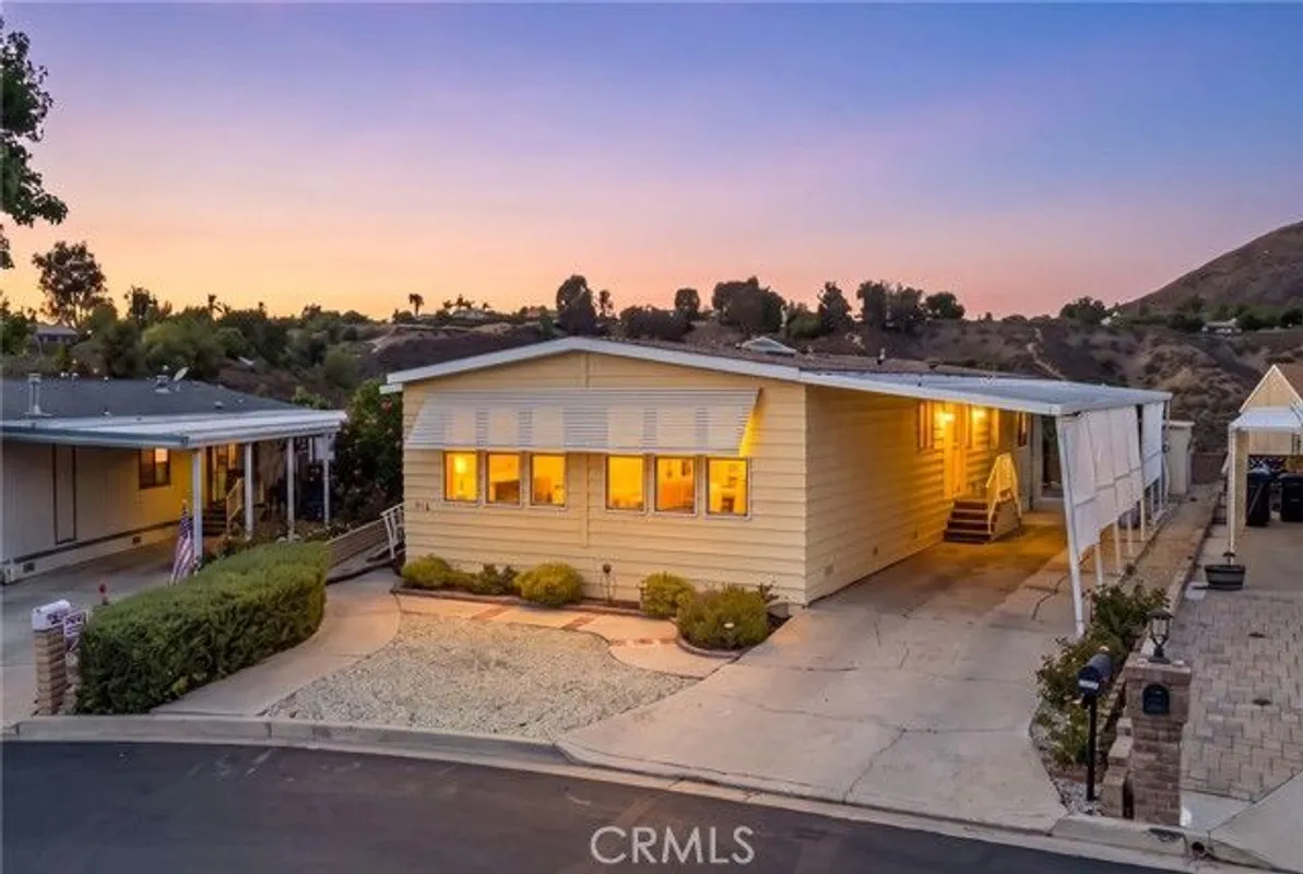 Property Slideshow image 1 of 33 | 28610 via arboleda, Murrieta, CA, 92563