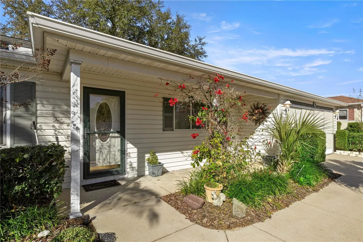 Property Slideshow image 1 of 49 | 13646 se 91st ct, Summerfield, FL, 34491