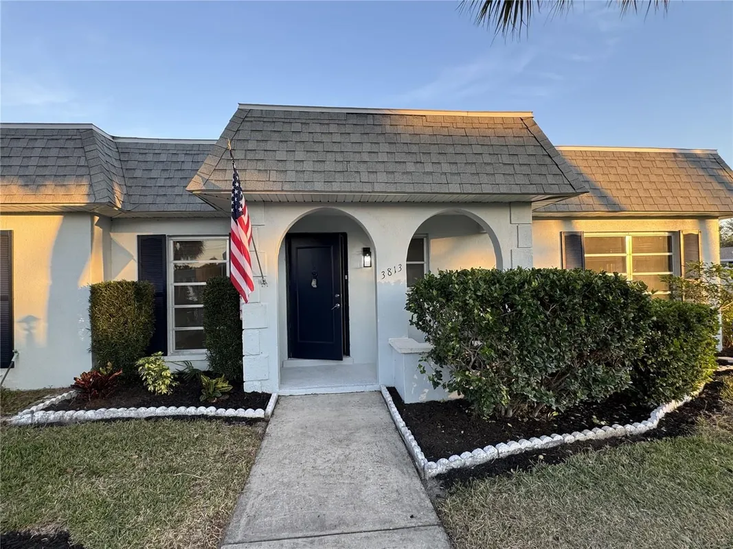 Property Slideshow image 1 of 51 | 3813 42nd st w # 37, Bradenton, FL, 34205