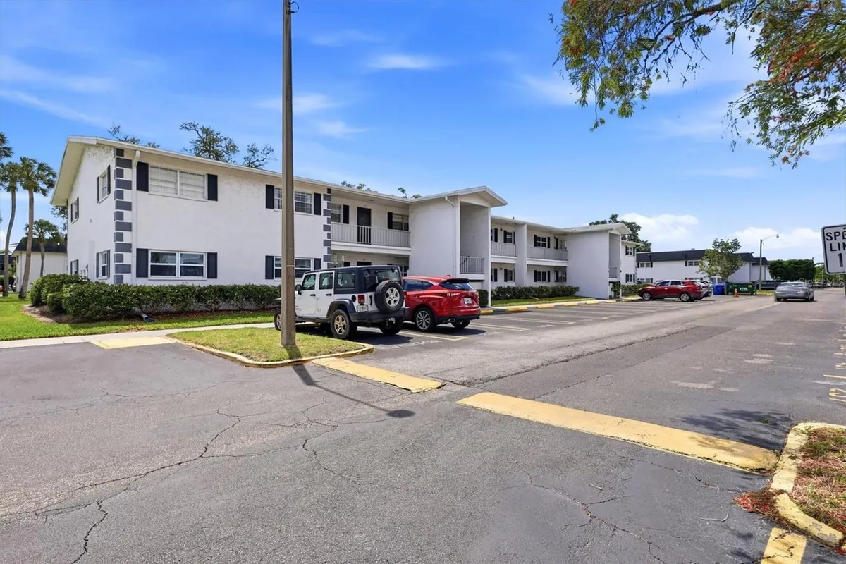 Property Slideshow image 1 of 34 | 202 46th avenue ter 404, Bradenton, FL, 34207