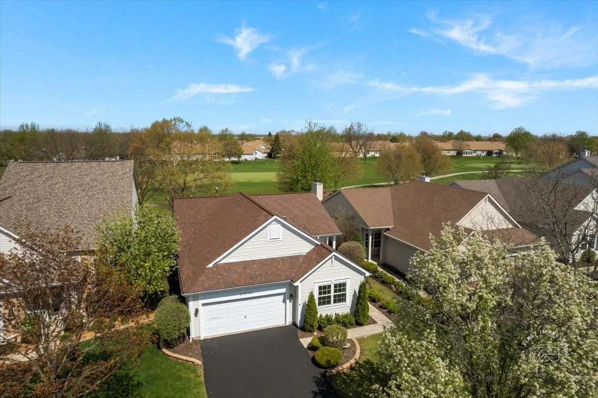 Property Slideshow image 1 of 37 | 21600 w larch dr, Plainfield, IL, 60544