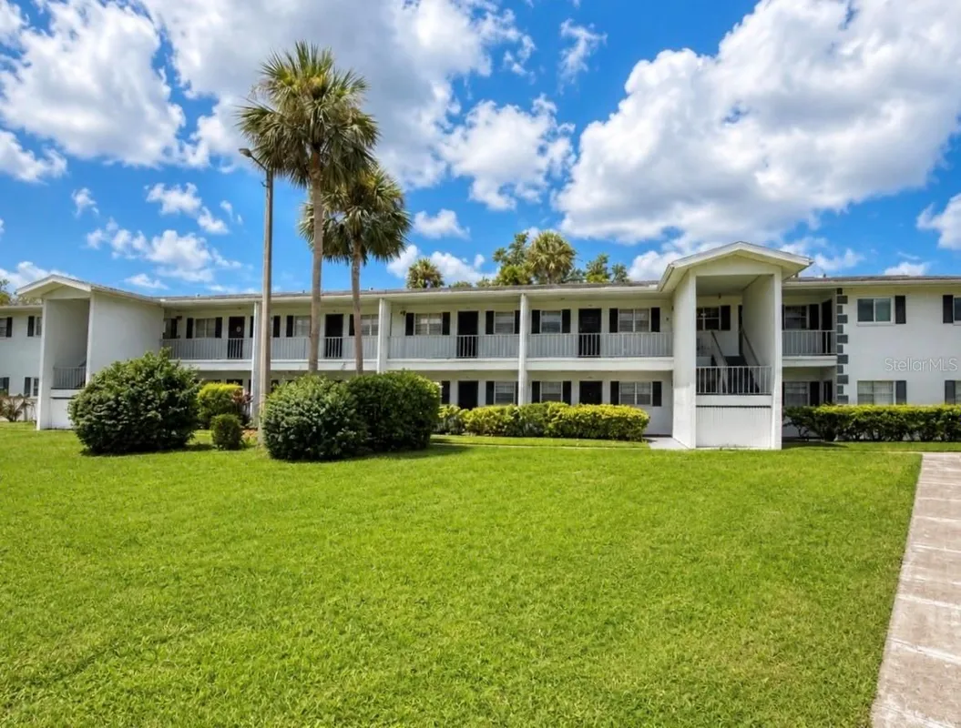 Property Slideshow image 1 of 16 | 105 47th avenue dr 374, Bradenton, FL, 34207