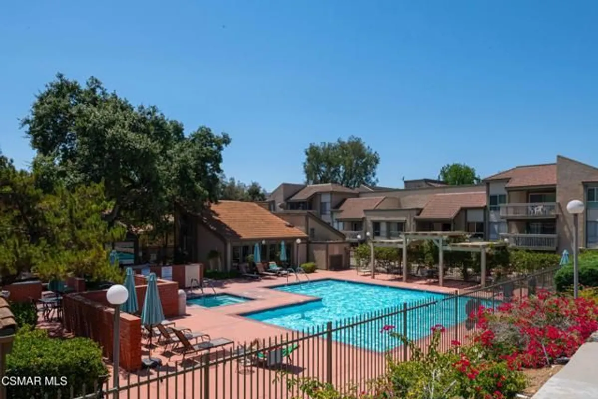Property Slideshow image 1 of 34 | 460 arbor lane ct 203, Thousand Oaks, CA, 91360