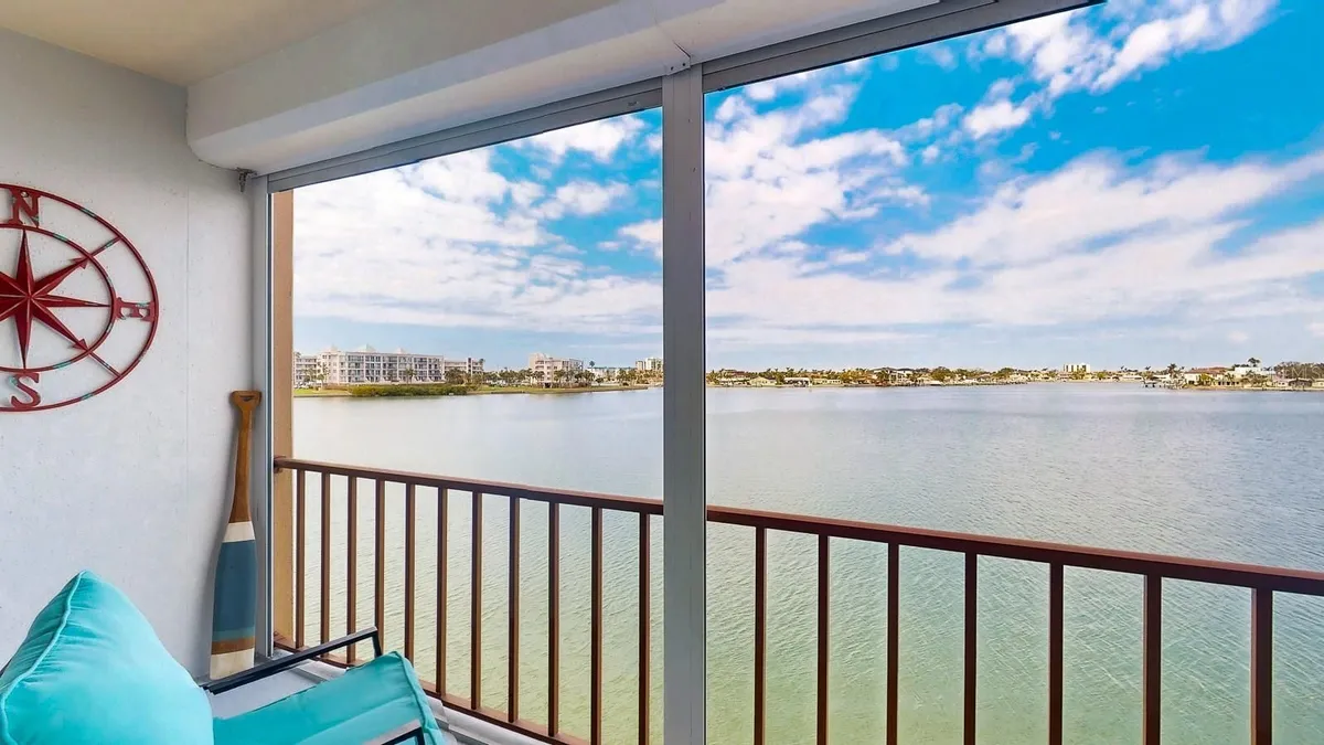 Property Slideshow image 1 of 28 | 7910 sun island dr 305, South Pasadena, FL, 33707