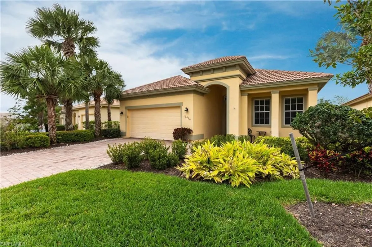 Property Slideshow image 1 of 41 | 12020 bramble cove dr, Fort Myers, FL, 33905