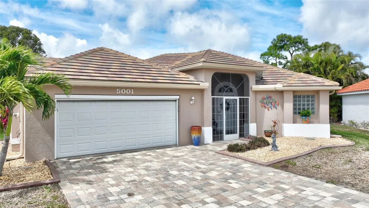 Property Slideshow image 1 of 34 | 5001 king tarpon dr, Punta Gorda, FL, 33955