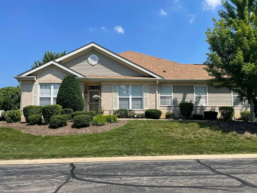 Property Slideshow image 1 of 25 | 21564 w empress ln, Plainfield, IL, 60544