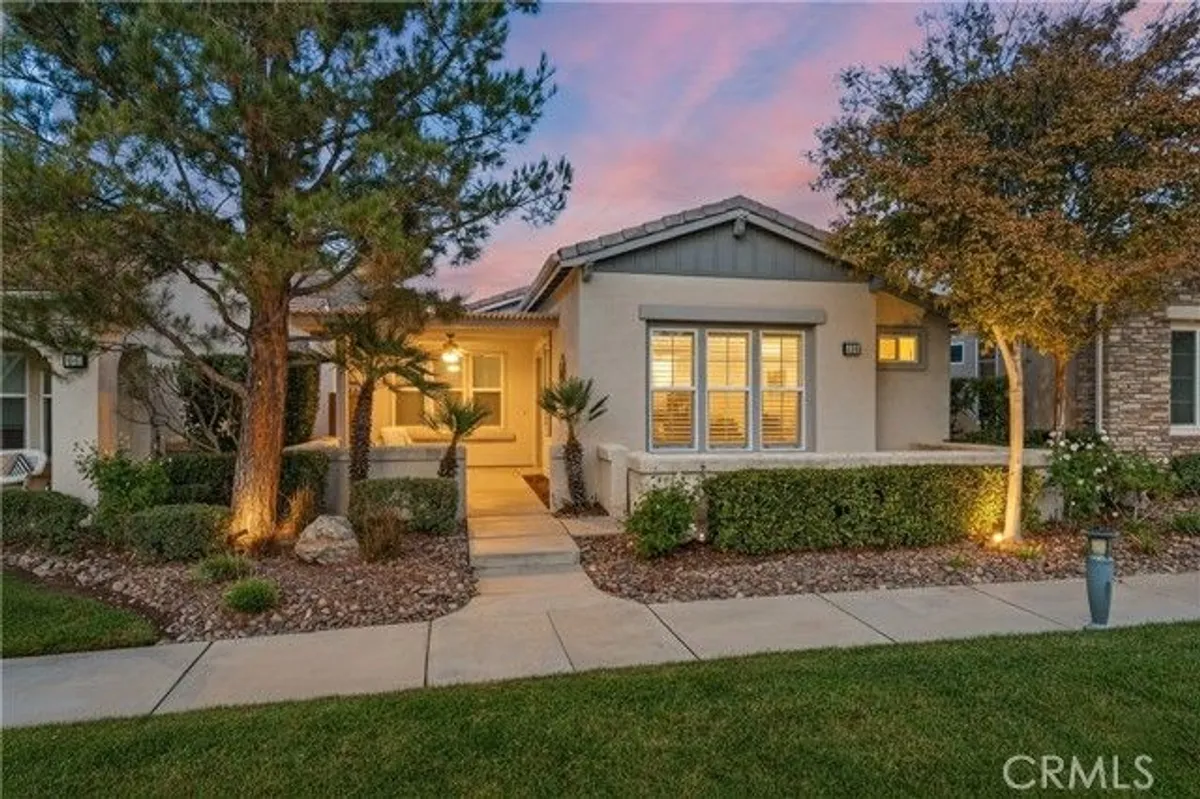 Property Slideshow image 1 of 61 | 215 firestone ln, Hemet, CA, 92545