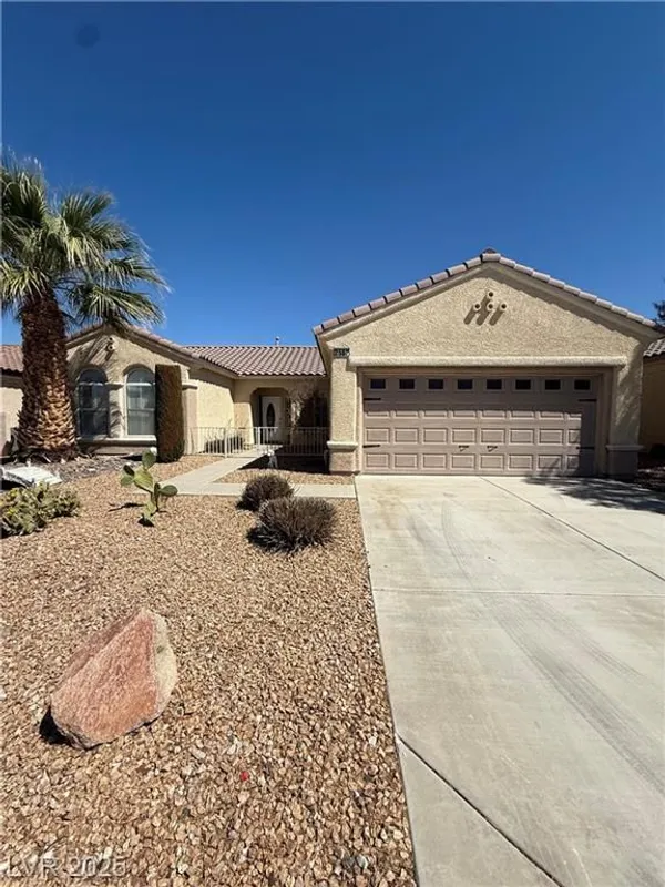 Property Slideshow image 1 of 16 | 2562 downeyville ave, Henderson, NV, 89052