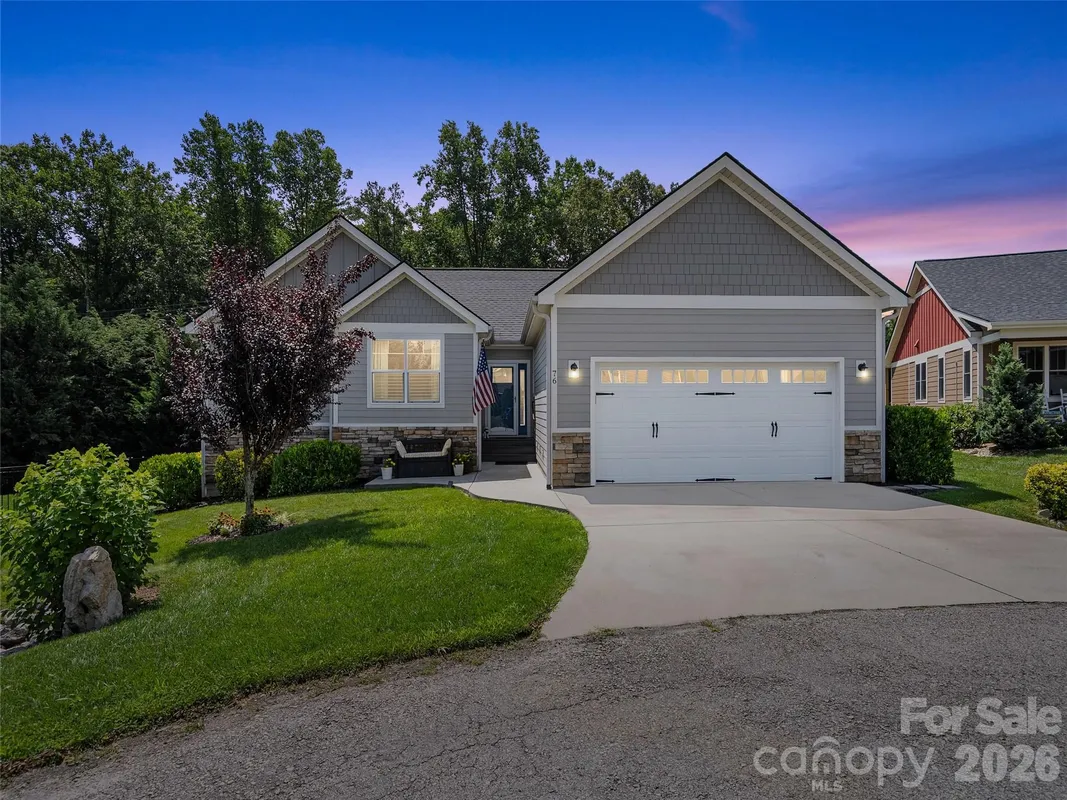 Property Slideshow image 1 of 39 | 76 s anvil ave, Hendersonville, NC, 28792
