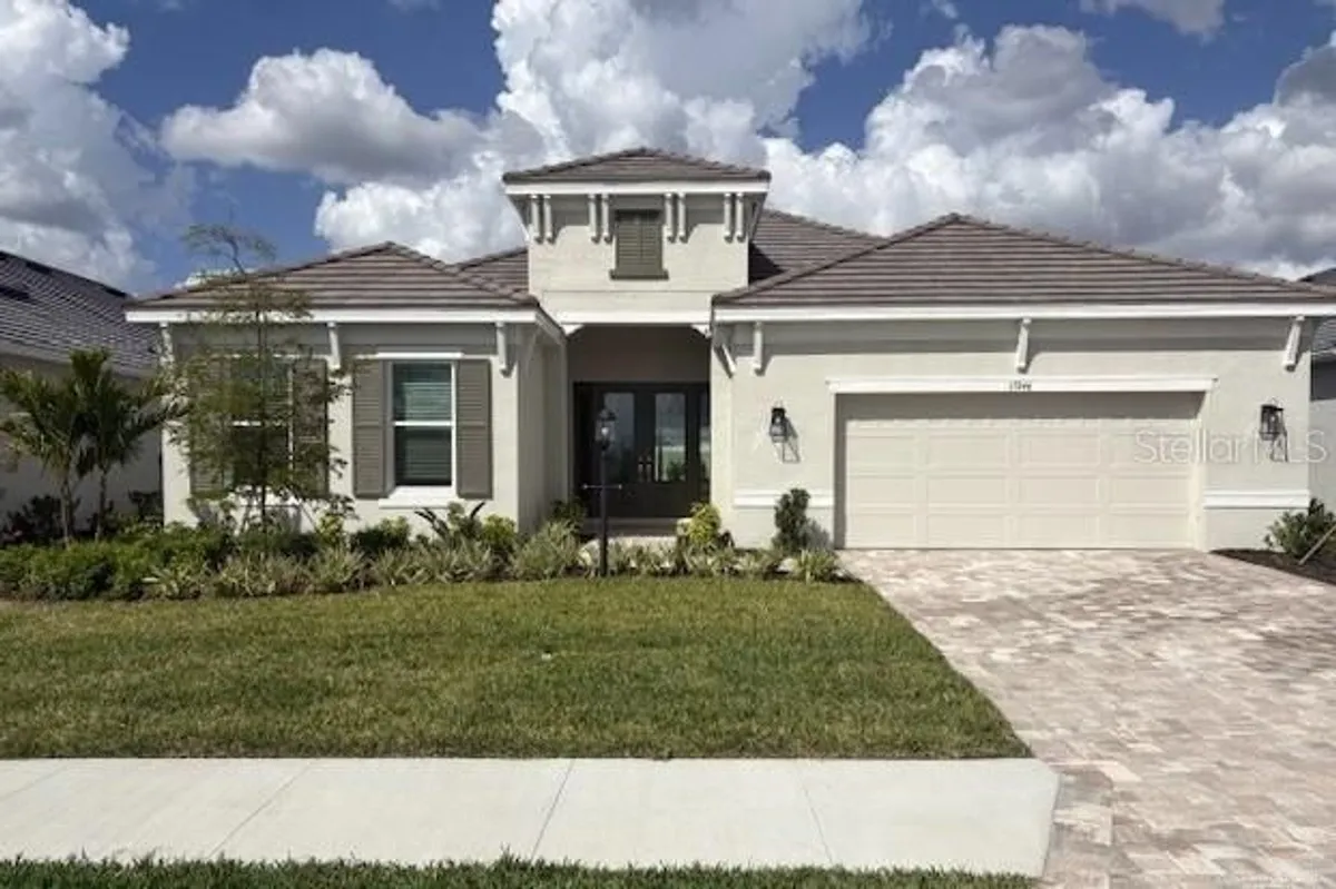 Property Slideshow image 1 of 36 | 15246 contenta loop, Bradenton, FL, 34211