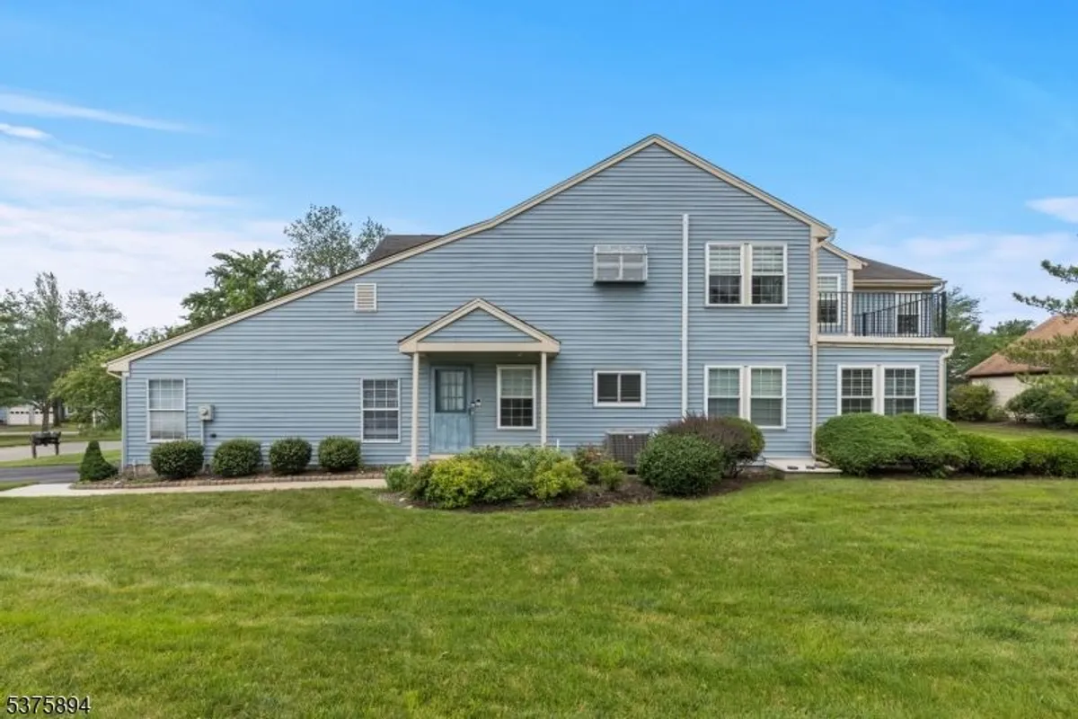 Property Slideshow image 1 of 19 | 20 dorchester dr, Monroe Twp, NJ, 08831