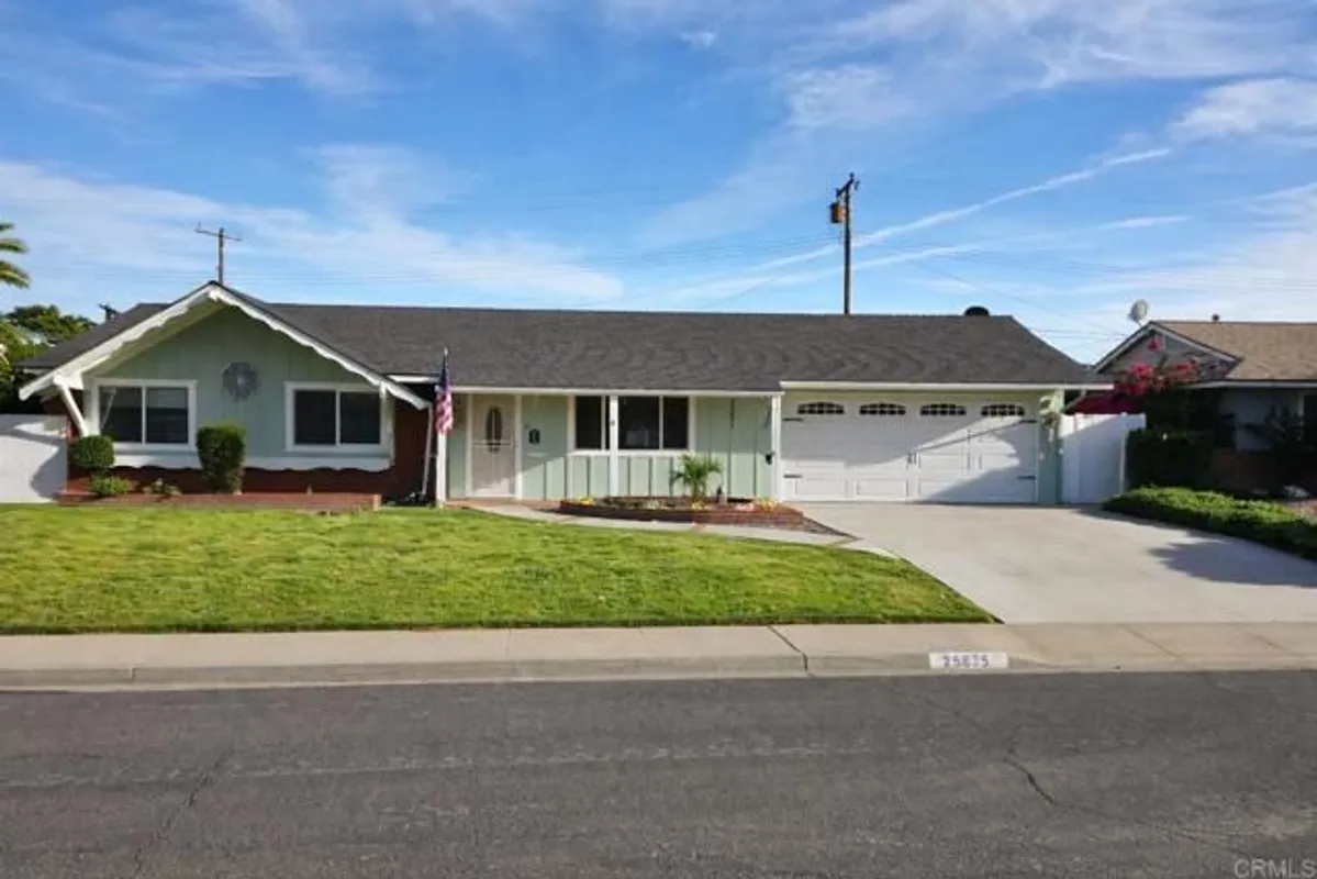 Property Slideshow image 1 of 24 | 25875 coombe hill dr, Menifee, CA, 92586