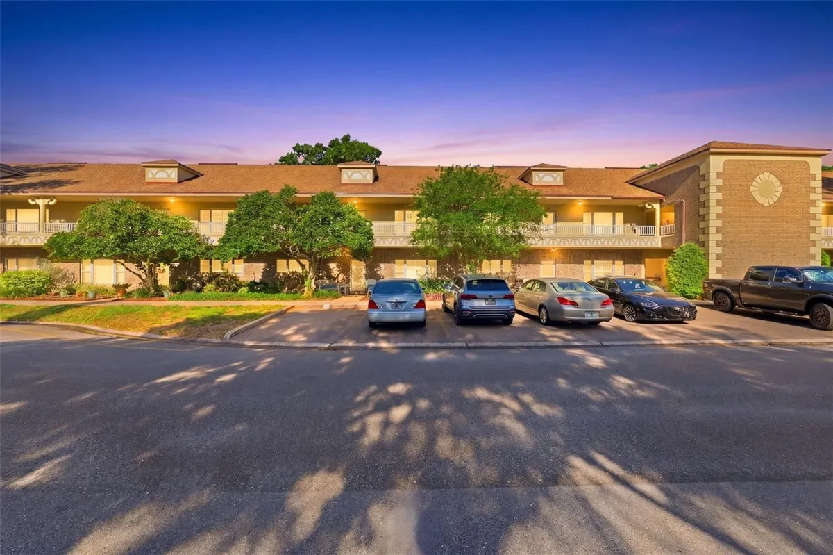 Property Slideshow image 1 of 30 | 2192 swedish dr 26, Clearwater, FL, 33763