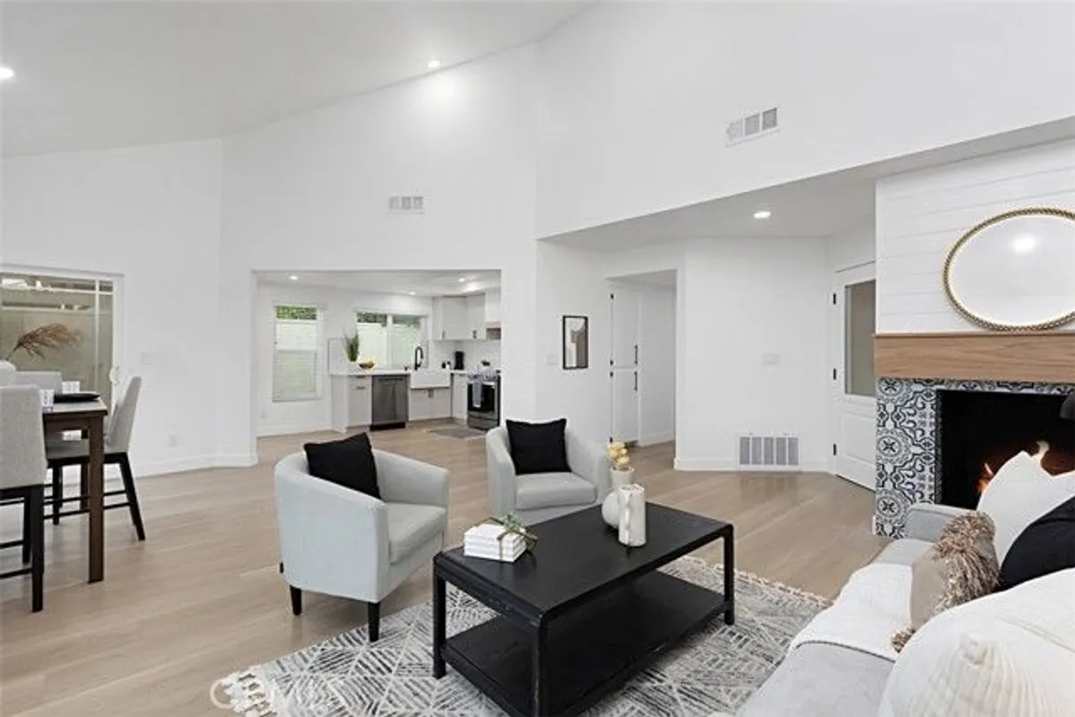 Property Slideshow image 1 of 35 | 17738 plaza acosta, San Diego, CA, 92128