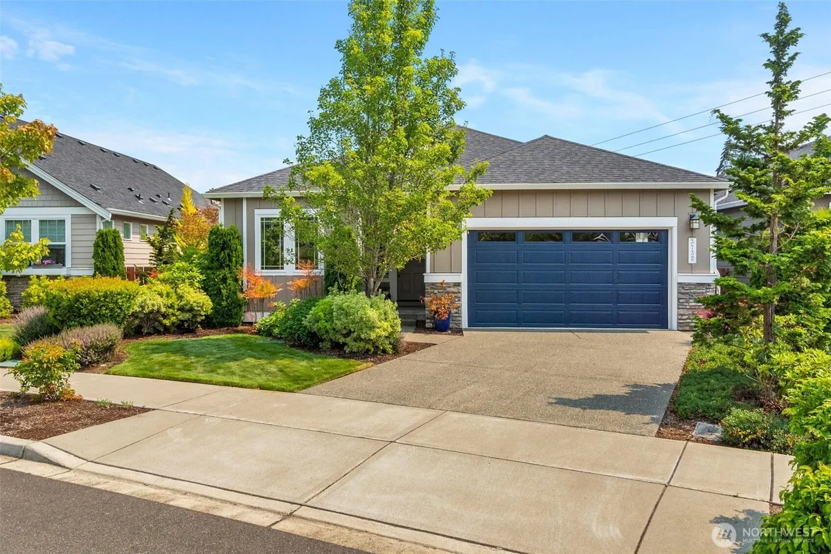 Property Slideshow image 1 of 40 | 3732 eagledale ct, Olympia, WA, 98513