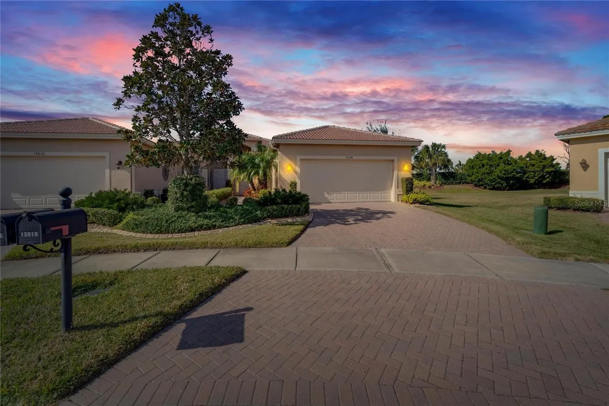 Property Slideshow image 1 of 81 | 15618 aurora lake cir, Wimauma, FL, 33598