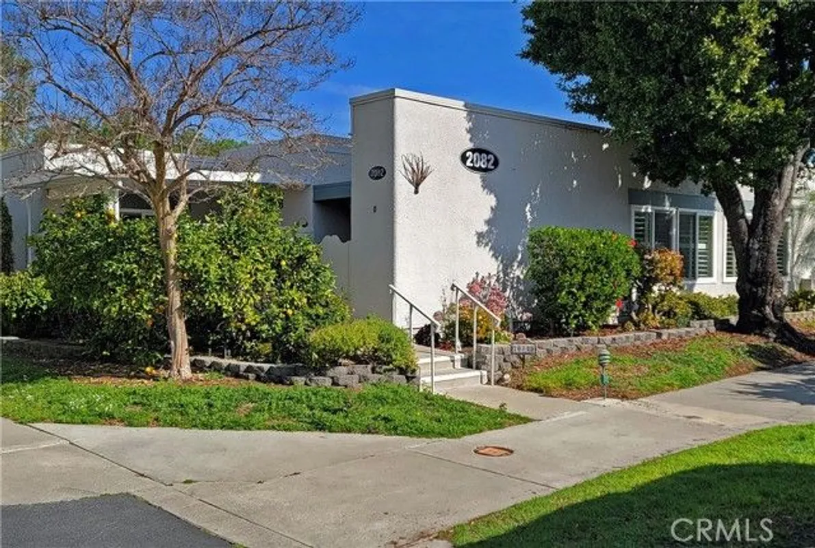 Property Slideshow image 1 of 36 | 2082 ronda granada unit d d, Laguna Woods, CA, 92637
